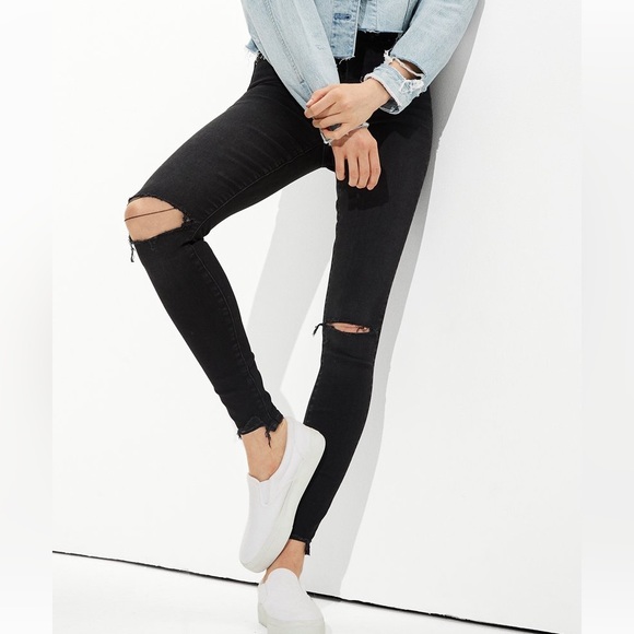 American Eagle Distressed Knee Super High Rise Black Jegging Skinny Jean - Picture 1 of 7